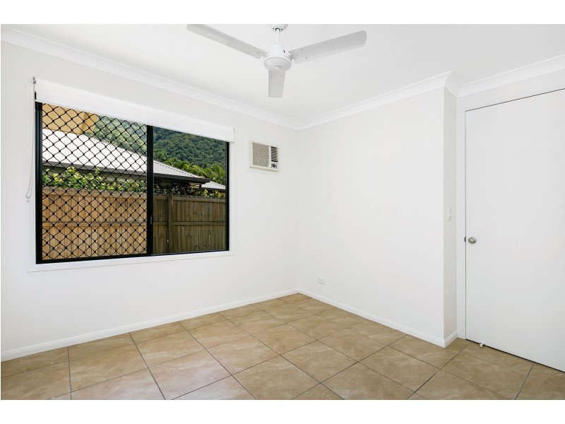 37 Huntley Crescent, Redlynch QLD 4870