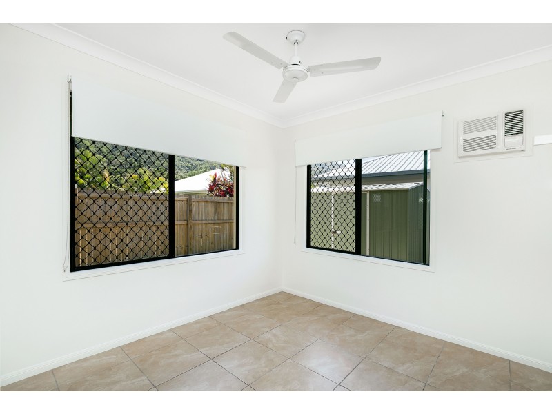 37 Huntley Crescent, Redlynch QLD 4870