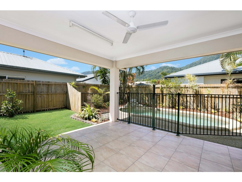 37 Huntley Crescent, Redlynch QLD 4870