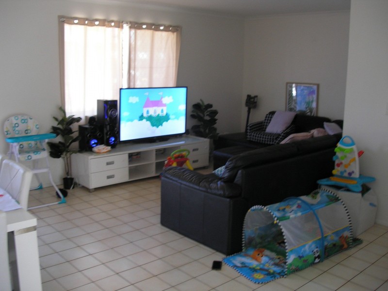 Units 1-2/17 Macadamia Street, Caboolture South QLD 4510