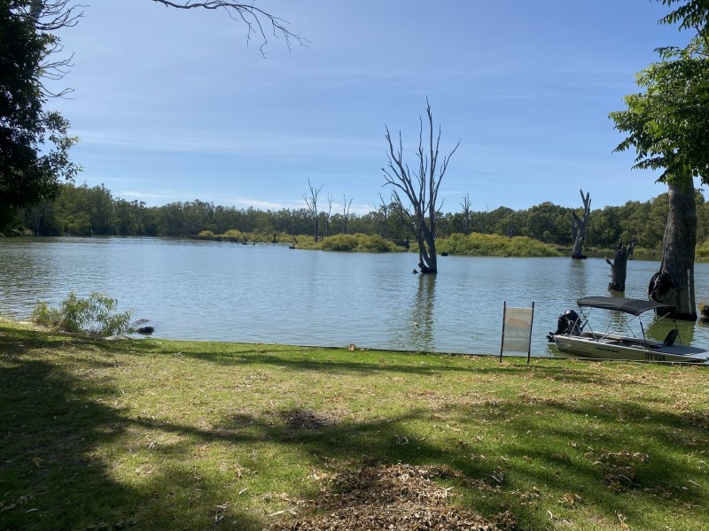 6 Bailey Street, Bundalong VIC 3730