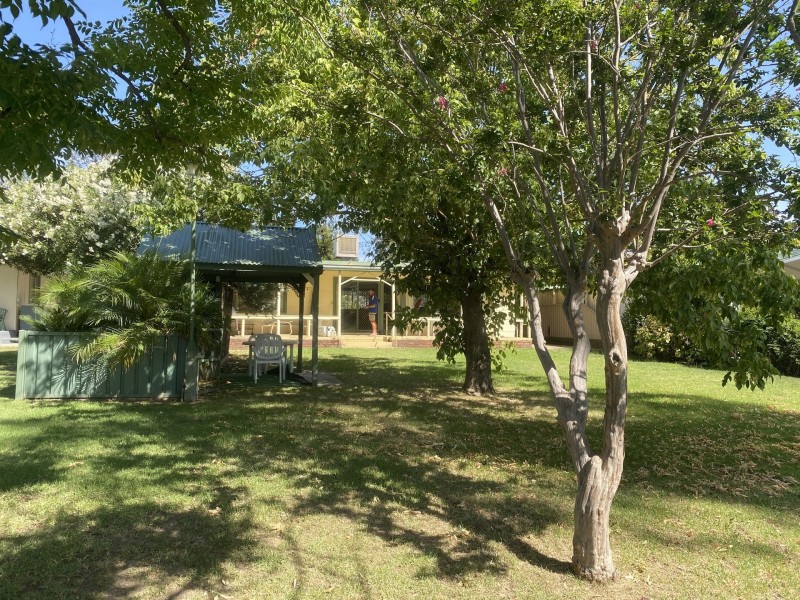 6 Bailey Street, Bundalong VIC 3730