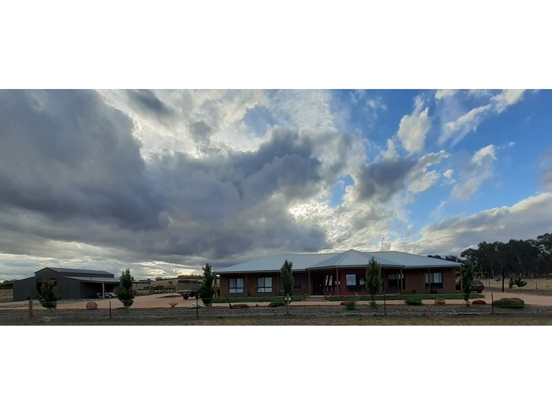 70 Lynch Lane, Axedale VIC 3551