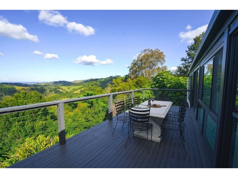 20 Maple Avenue, Mapleton QLD 4560
