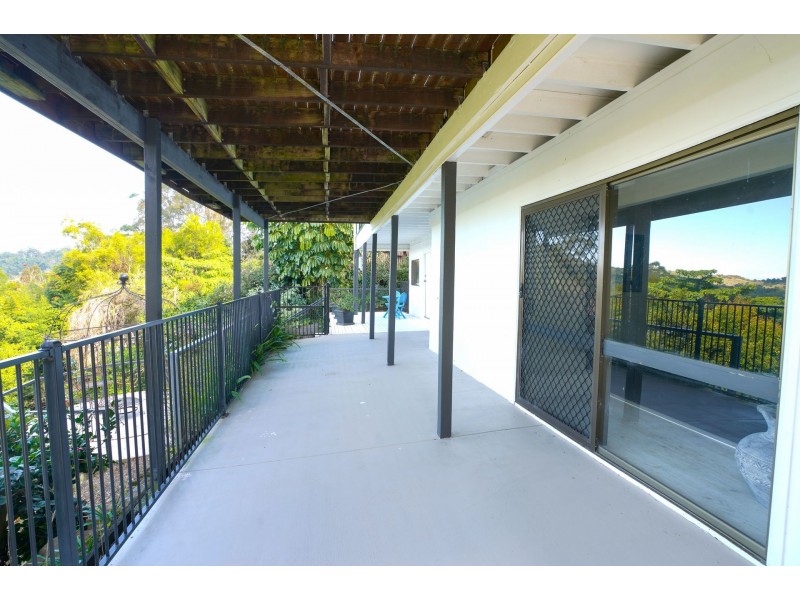 20 Maple Avenue, Mapleton QLD 4560