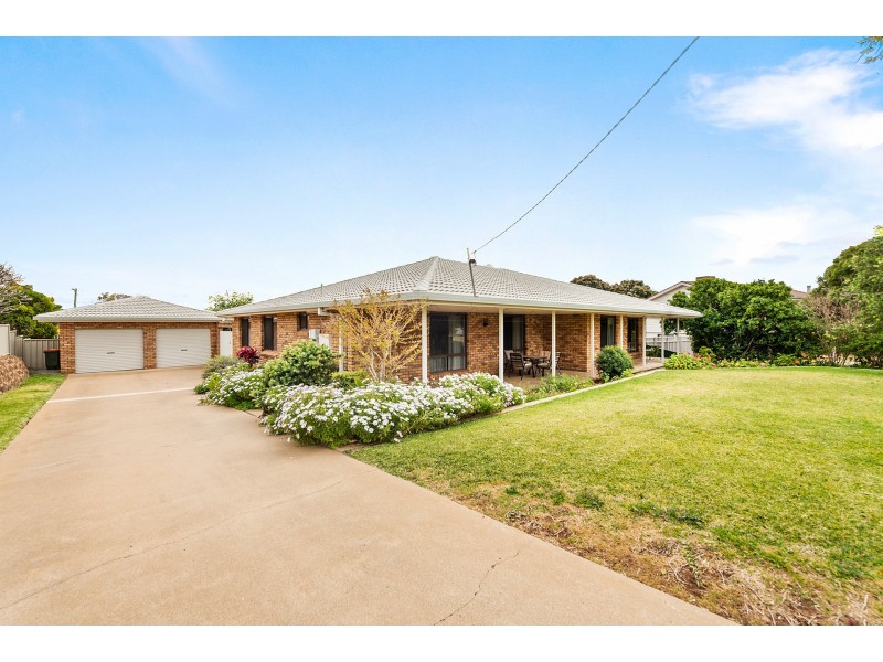 17 Ewing Street, Gunnedah NSW 2380