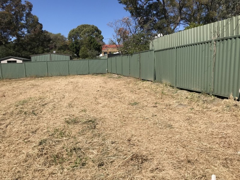 4A Griffiths Place, Hilton WA 6163