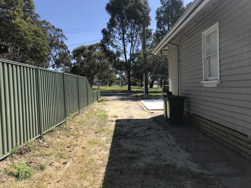 4A Griffiths Place, Hilton WA 6163
