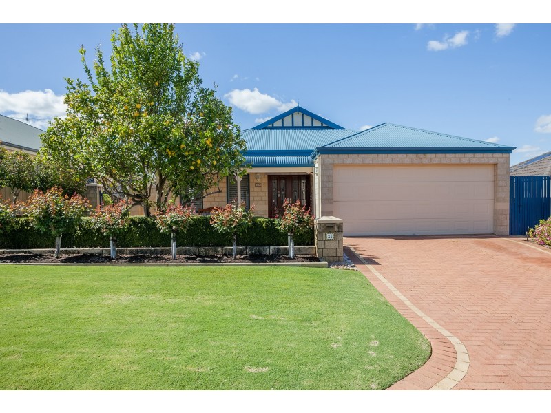 27 Barang Circuit, Karawara WA 6152