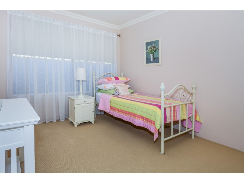 27 Barang Circuit, Karawara WA 6152