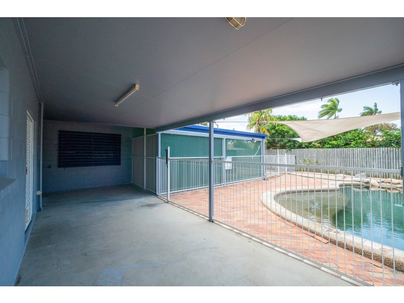 411 Charles Street, Kirwan QLD 4817