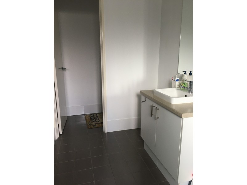 27 Madeira Turn, Byford WA 6122