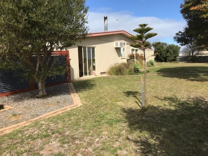 6-8 Seventh Street, Elliston SA 5670