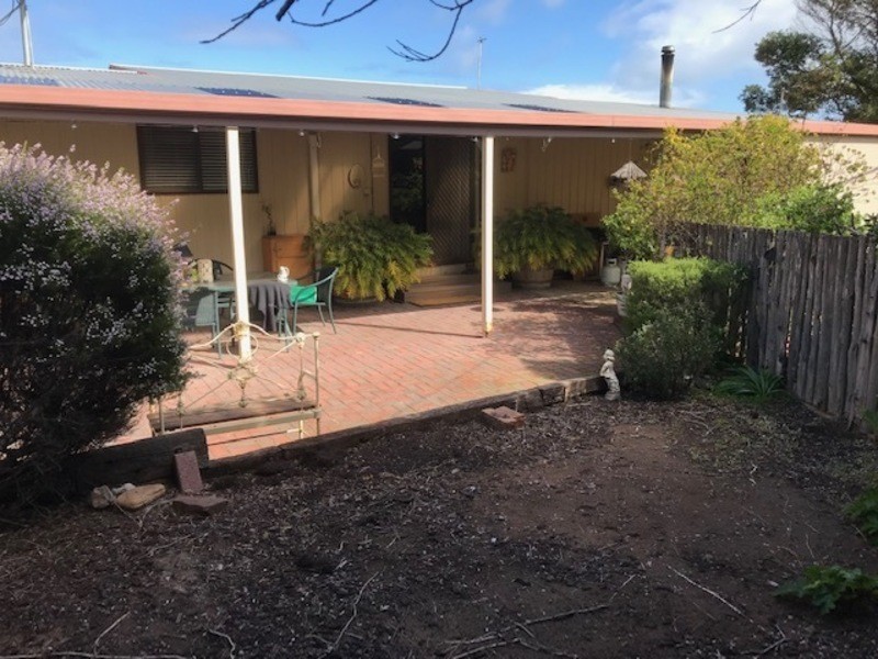 6-8 Seventh Street, Elliston SA 5670