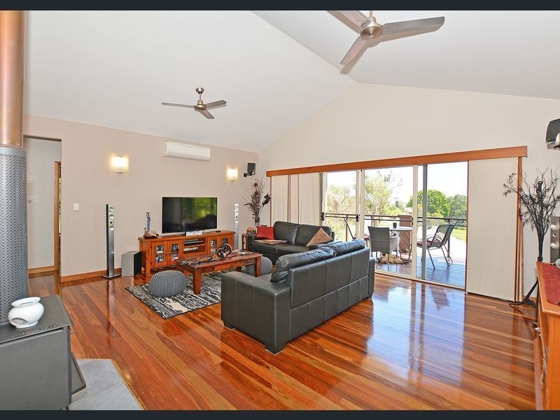 8 Rockyglen Court, Craignish QLD 4655