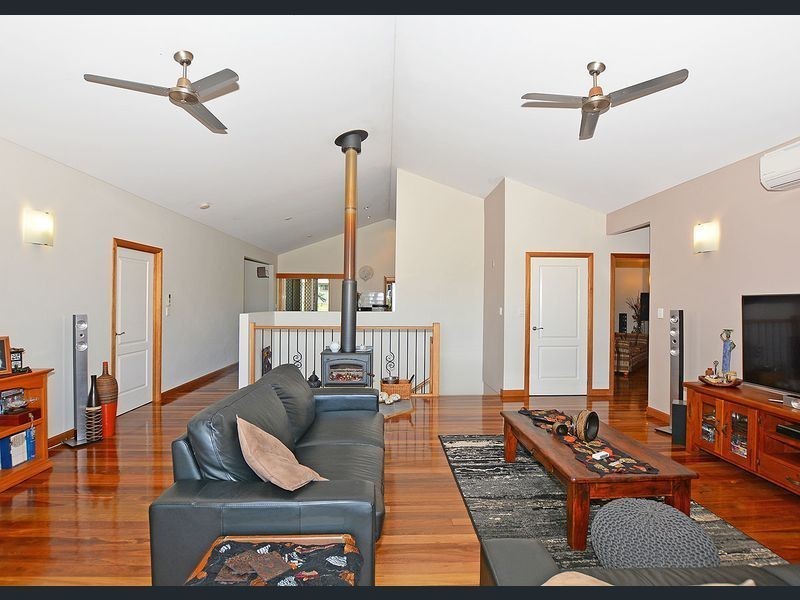 8 Rockyglen Court, Craignish QLD 4655