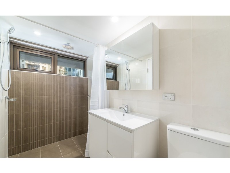 401/9 Trickett Street, Surfers Paradise QLD 4217