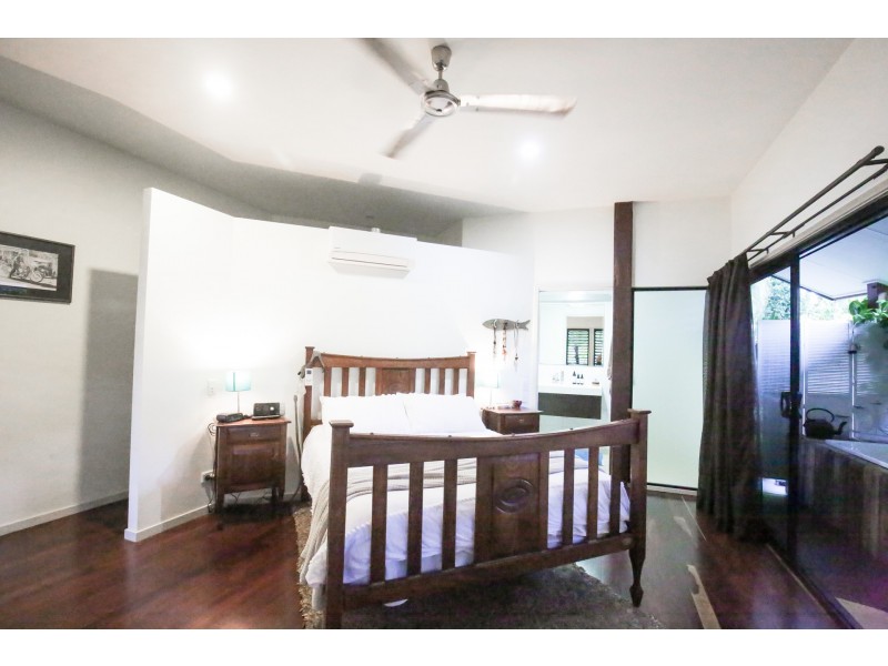 20 Kent Close, Mission Beach QLD 4852