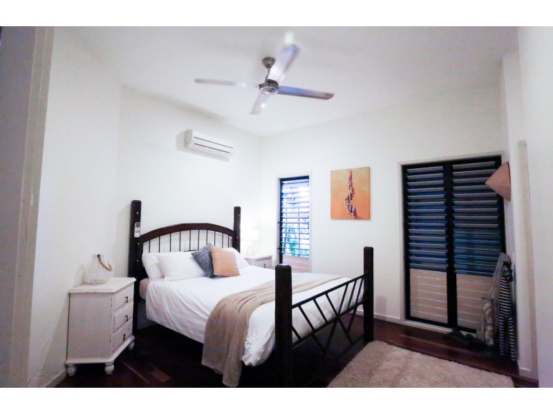 20 Kent Close, Mission Beach QLD 4852