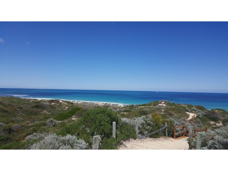 11 Lookout Drive, Yanchep WA 6035