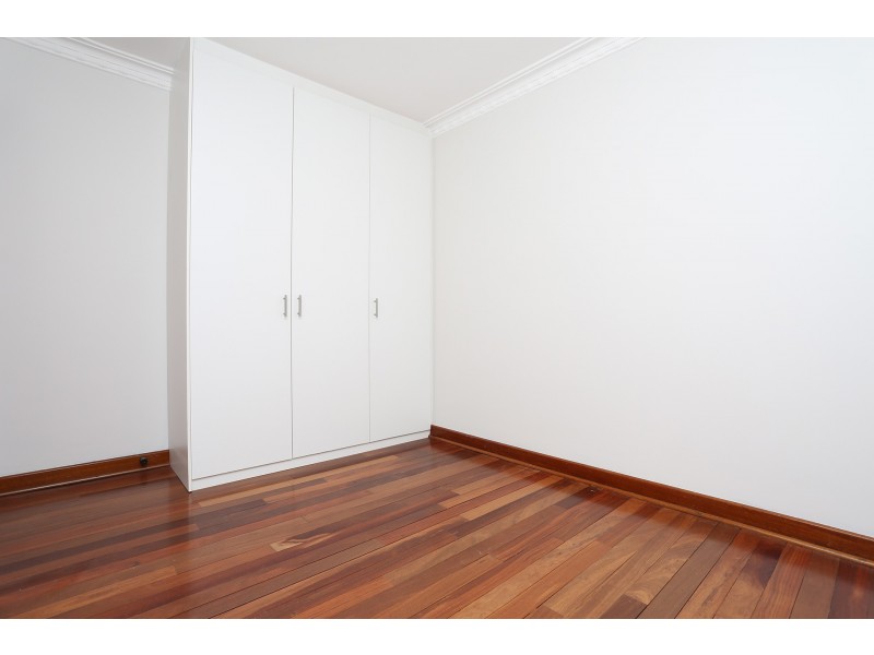 43 Coleman Crescent, Melville WA 6156