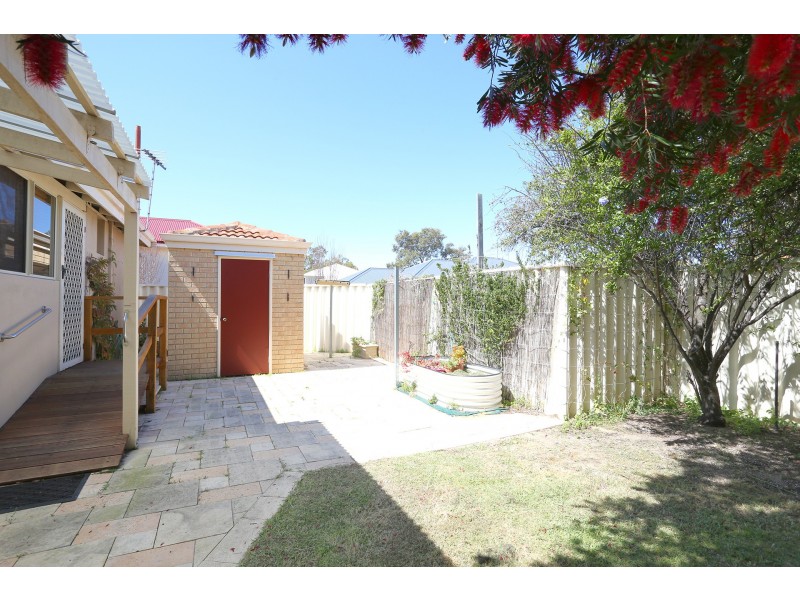 43 Coleman Crescent, Melville WA 6156