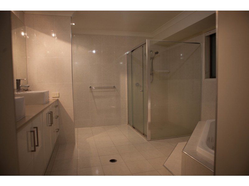 12 Collett Street, Eight Mile Plains QLD 4113