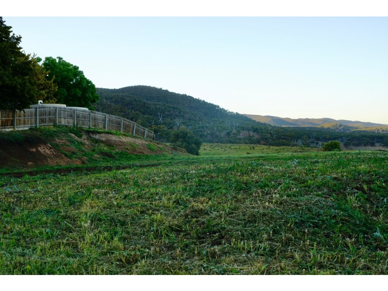 24 Pamela Court, Darley VIC 3340