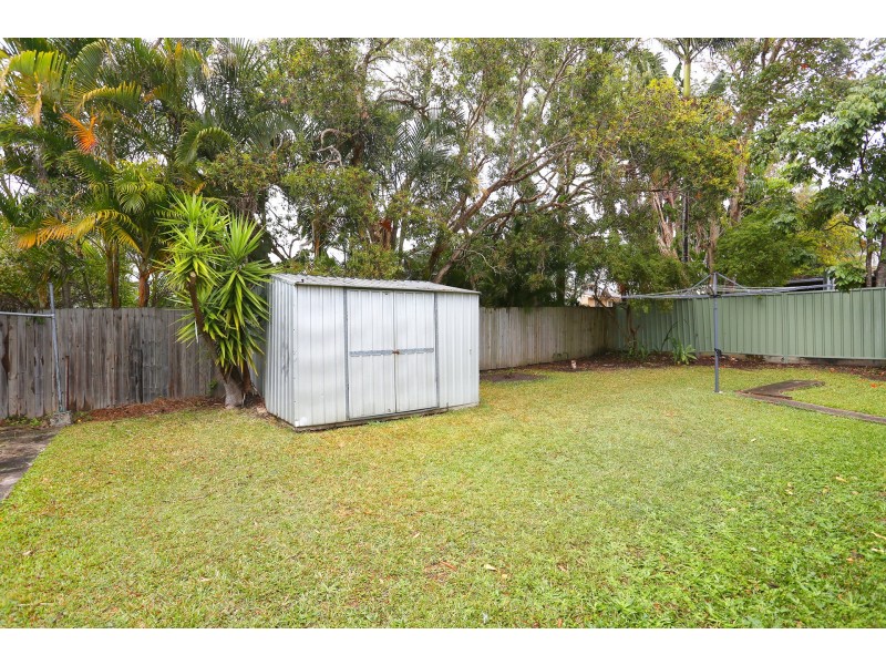 6 Sutherland Street, Dicky Beach QLD 4551