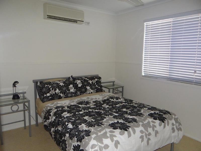 25 Reynolds street, Nebo QLD 4742