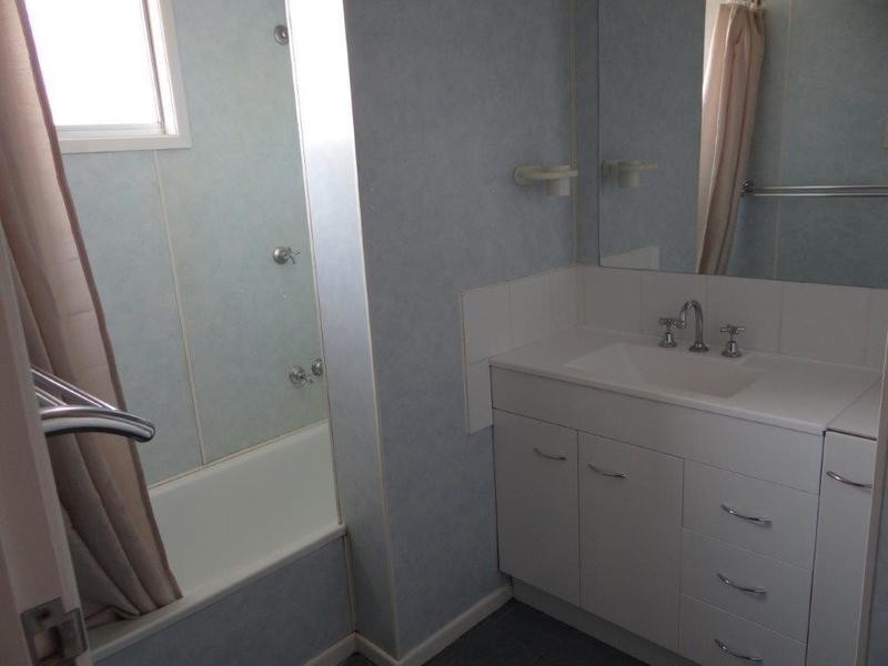 25 Reynolds street, Nebo QLD 4742