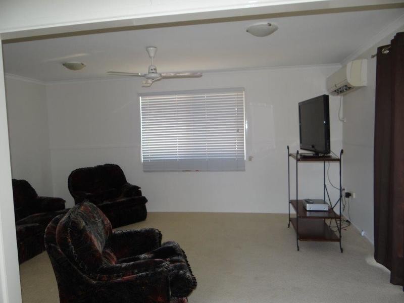 25 Reynolds street, Nebo QLD 4742