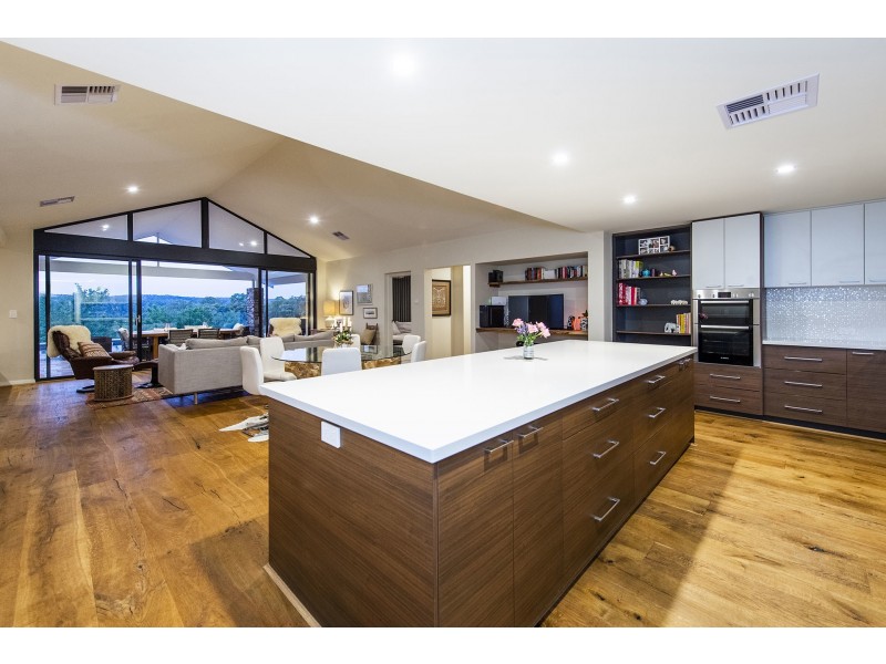 15 Henty Lookout, Roleystone WA 6111