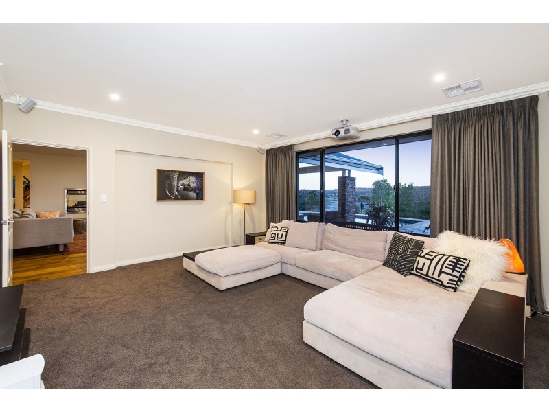 15 Henty Lookout, Roleystone WA 6111