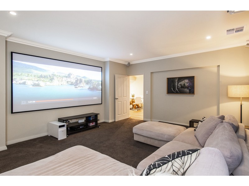 15 Henty Lookout, Roleystone WA 6111