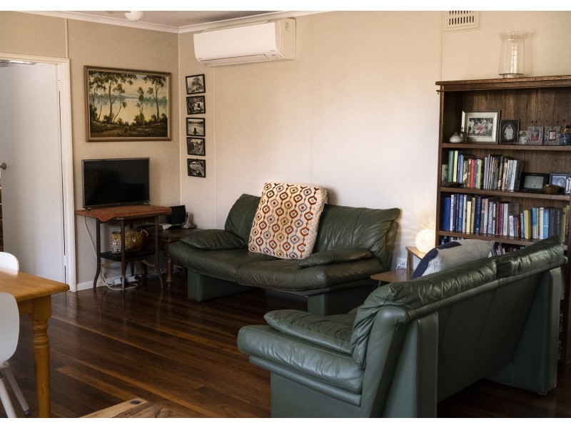 23 Pacific Street, Mossy Point NSW 2537