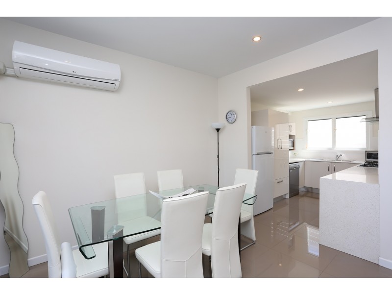 1/26 Errol Ave, Paradise Point QLD 4216