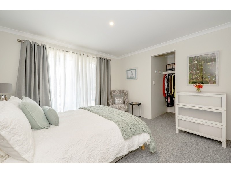 2 Louth Lane, Butler WA 6036