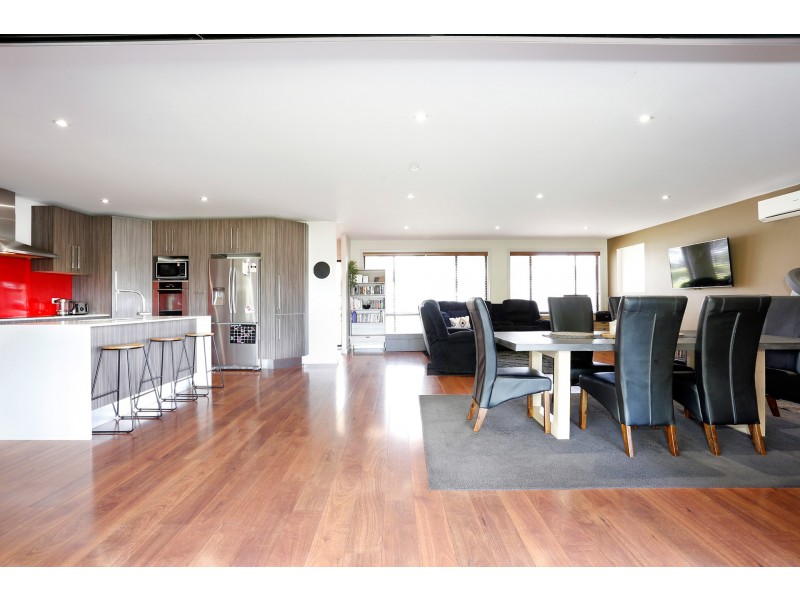 6 Anschau Crescent, Windsor NSW 2756