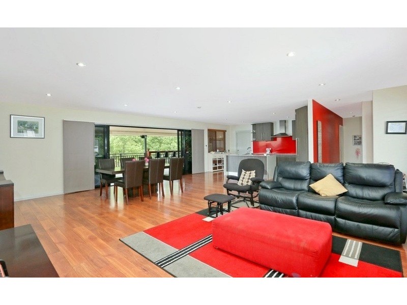 6 Anschau Crescent, Windsor NSW 2756