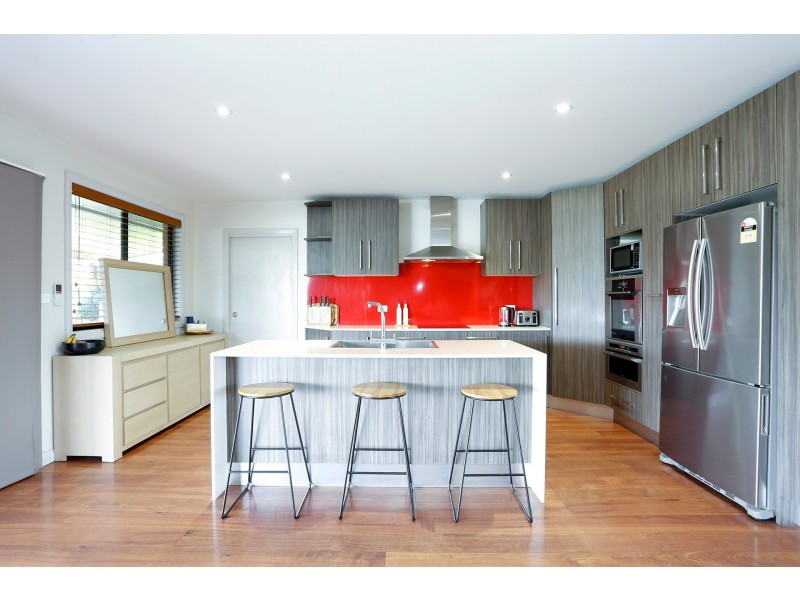 6 Anschau Crescent, Windsor NSW 2756