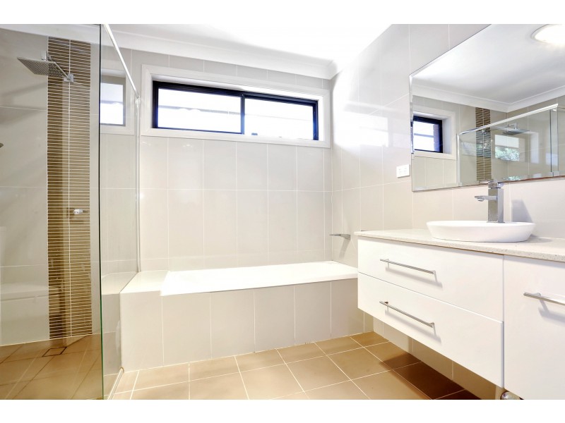 6 Anschau Crescent, Windsor NSW 2756