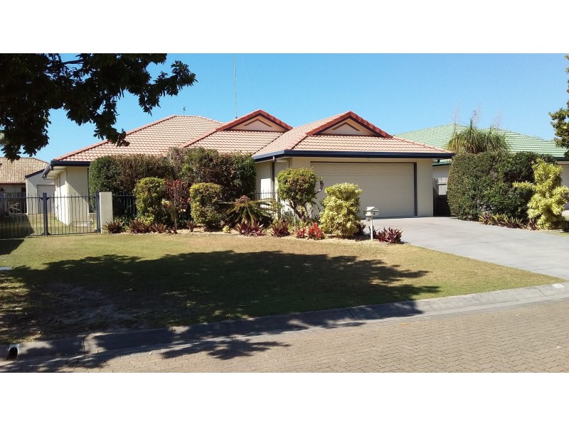 4 Azalea Place, Currimundi QLD 4551