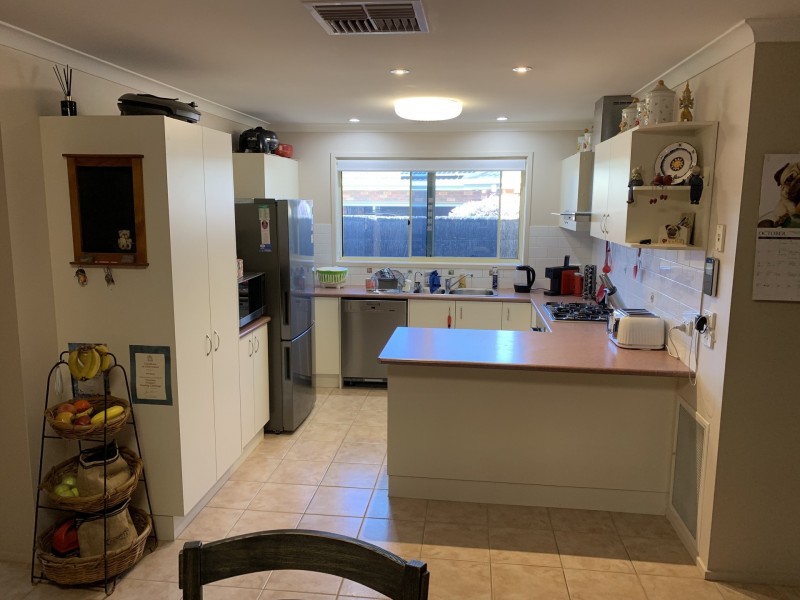 1 Koetong Crescent, West Wodonga VIC 3690