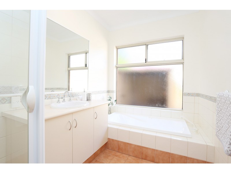 23 Glacier Way, Jandakot WA 6164