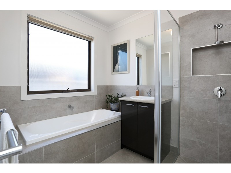 10 Armstrong Court, Kyneton VIC 3444