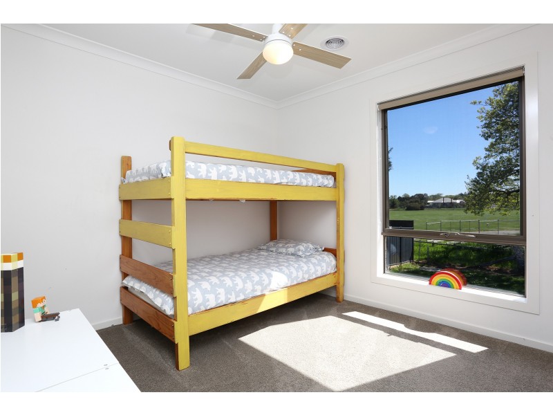 10 Armstrong Court, Kyneton VIC 3444