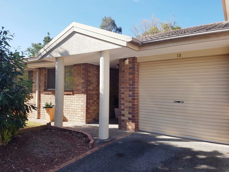 19/2 Koala Town Road, Upper Coomera QLD 4209