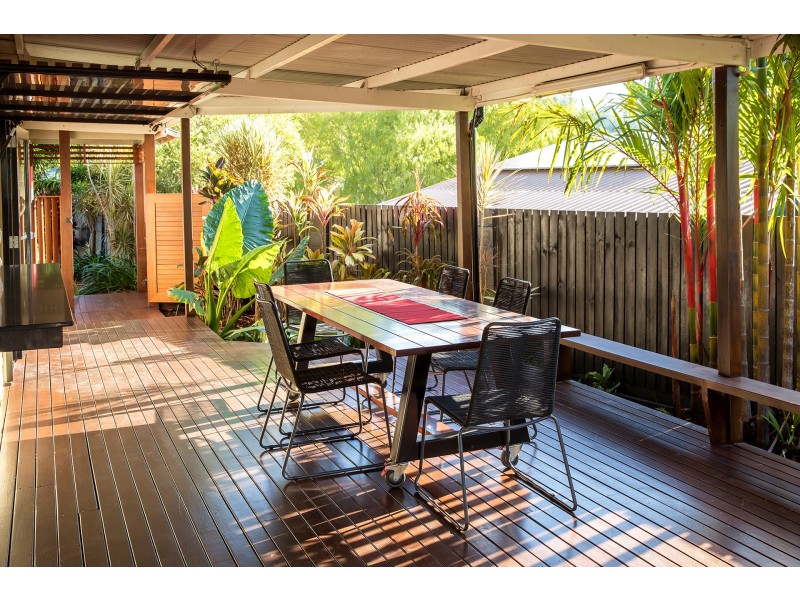 16 Longden Street, Brinsmead QLD 4870
