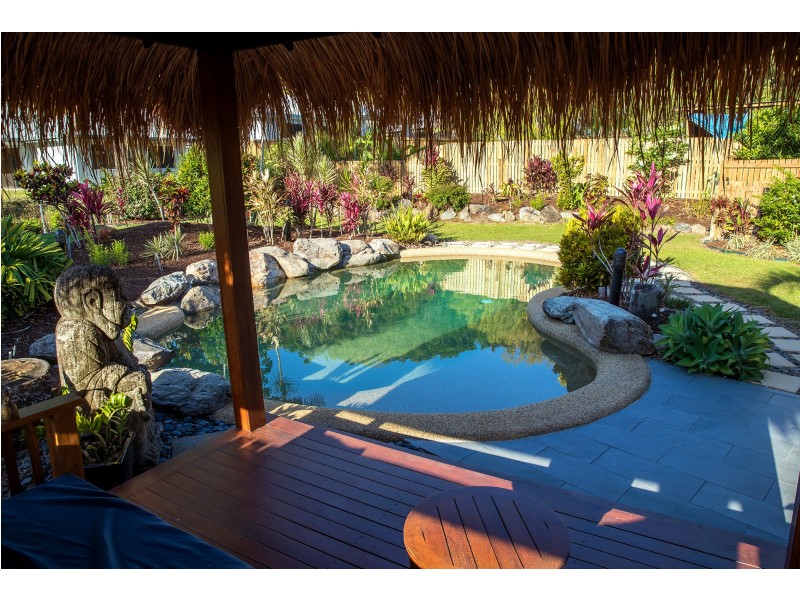 16 Longden Street, Brinsmead QLD 4870